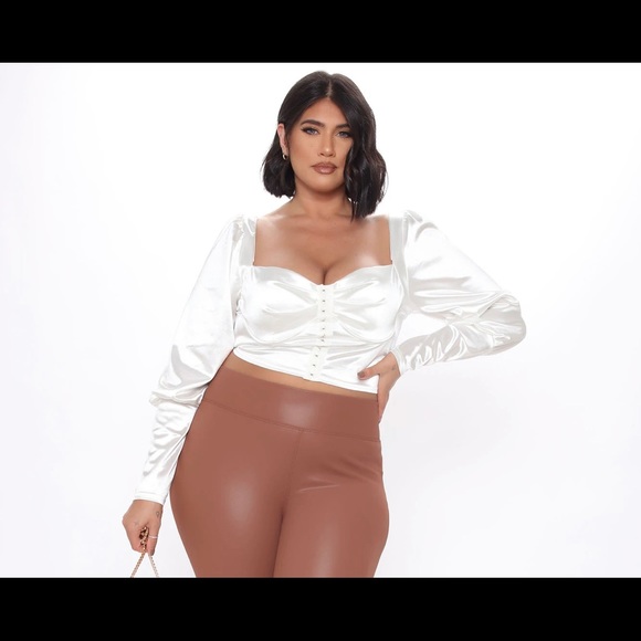 NEW FN Crop Top - size L - Picture 2 of 7